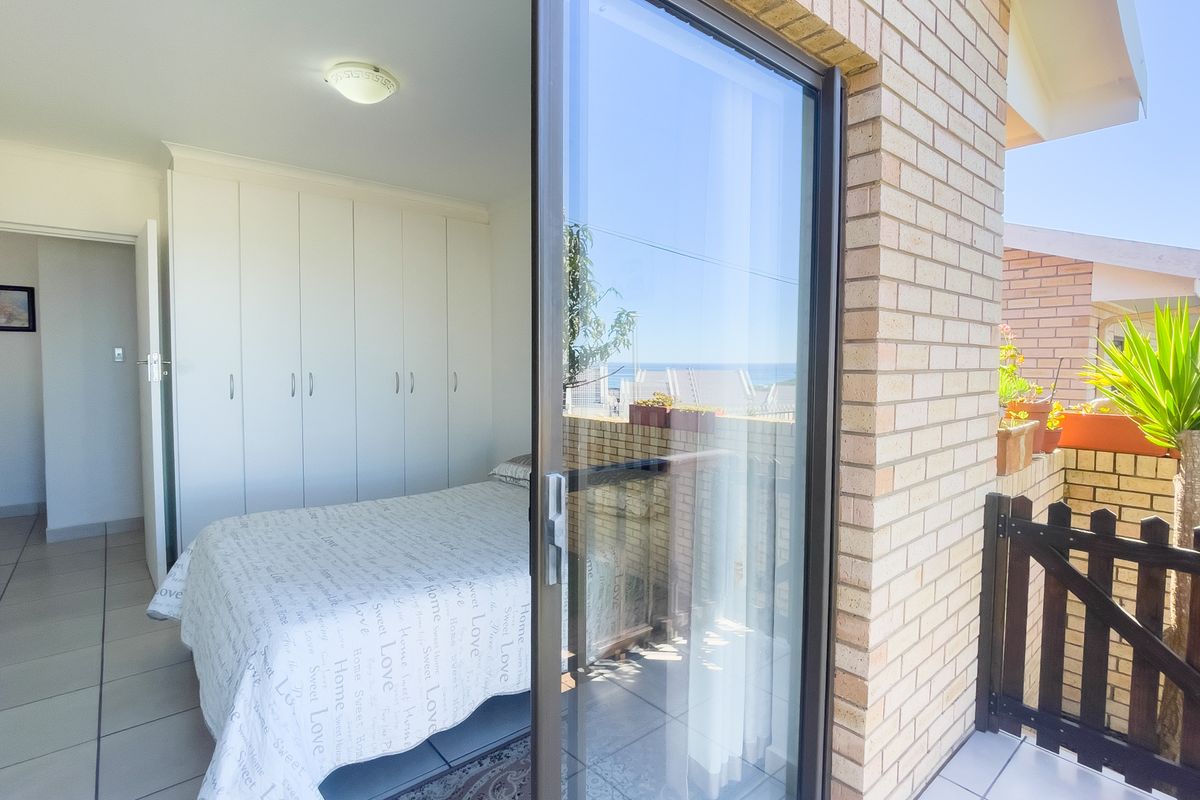 Low maintenance home in secure estate - Photo 5