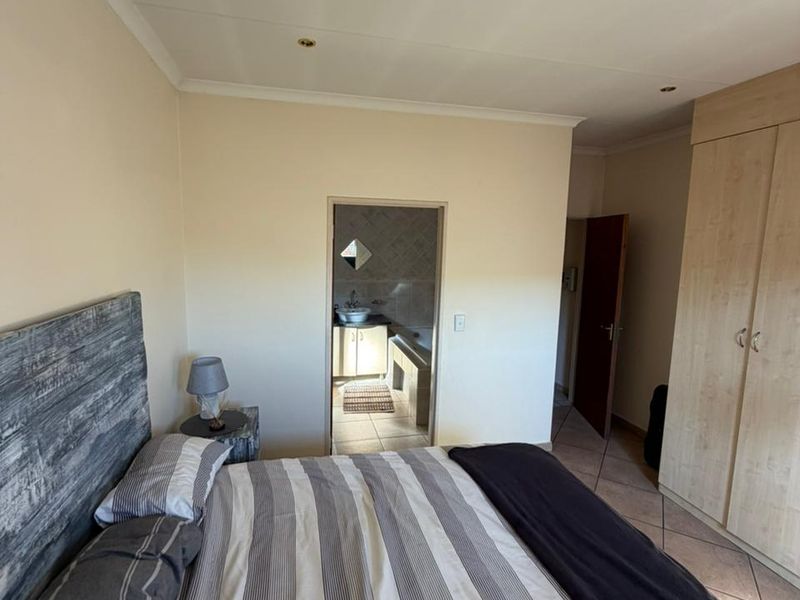 Modern 2-Bedroom 2-Bathroom Ground Floor Unit to Rent in Atlantis City Estate, Sonneveld, Brakpan - Photo 3