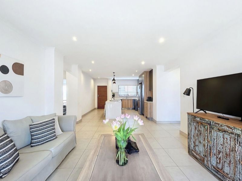 Elegant Three-Bedroom Simplex for Sale in Olive Wood Village South Estate - Photo 8