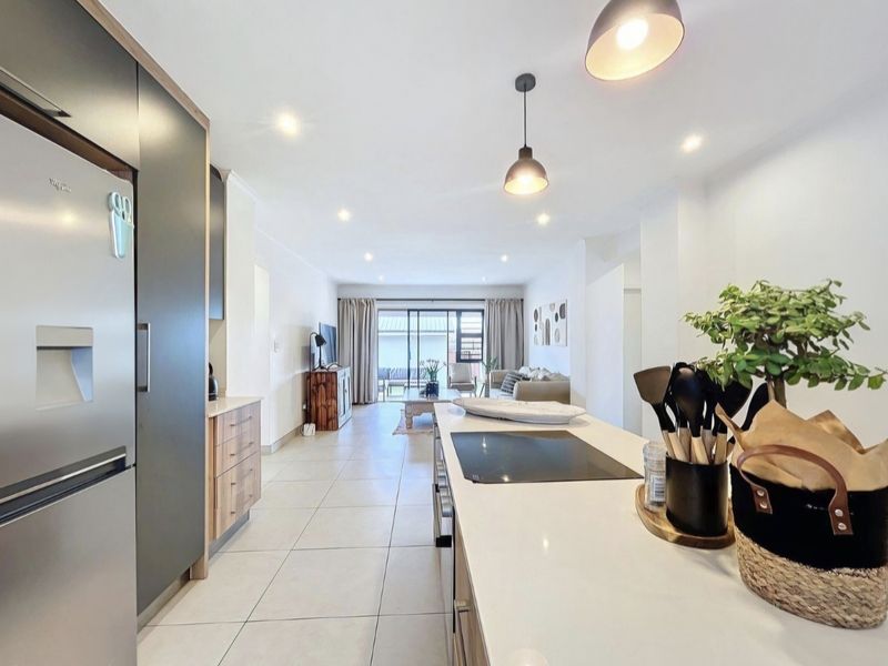 Elegant Three-Bedroom Simplex for Sale in Olive Wood Village South Estate - Photo 4