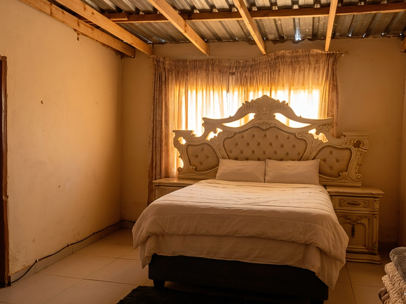 Prime Opportunity: 3-Bedroom Residence with Expansive Grounds - Photo 3