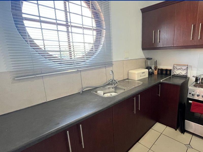 1-Bedroom Apartment with Exceptional Value - Photo 2