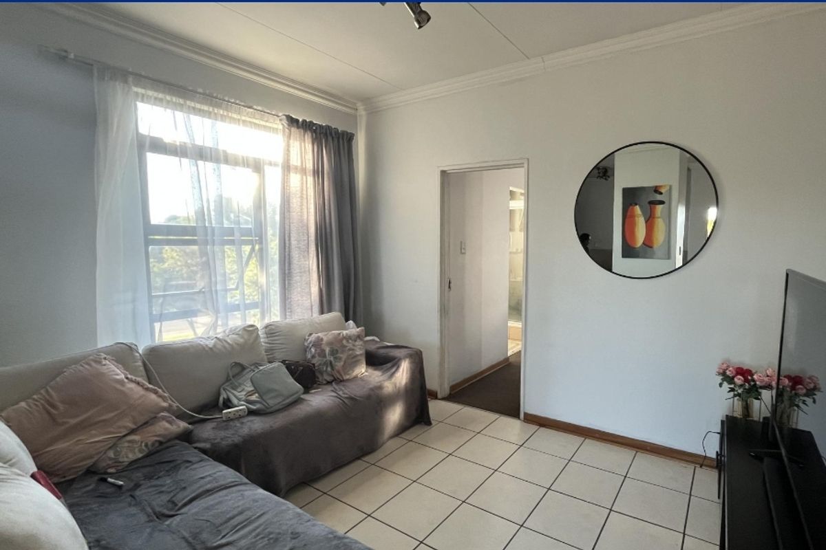 1-Bedroom Apartment with Exceptional Value - Photo 4