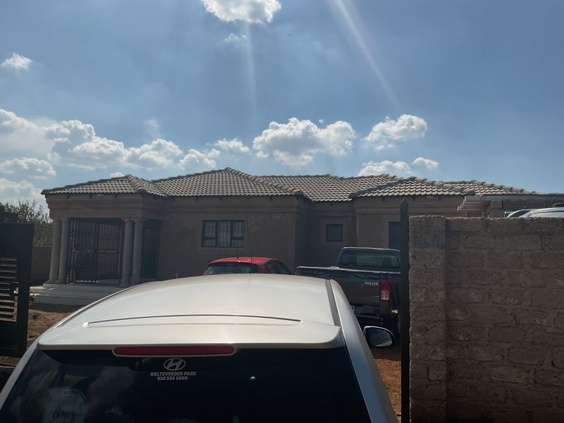 Freestanding For Sale In Soshanguve - Photo 7