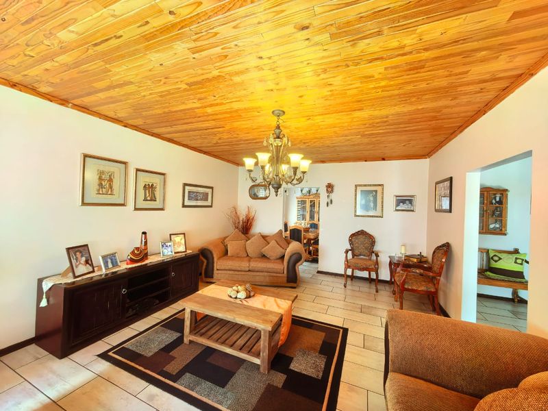 Beautiful all-in-one family house for sale in a prime area in Vaalpark - Photo 9