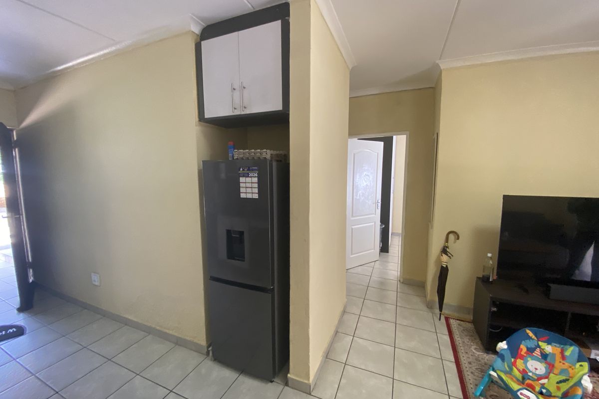 2 Bedroom Apartment in Rynfield Benoni - Photo 5