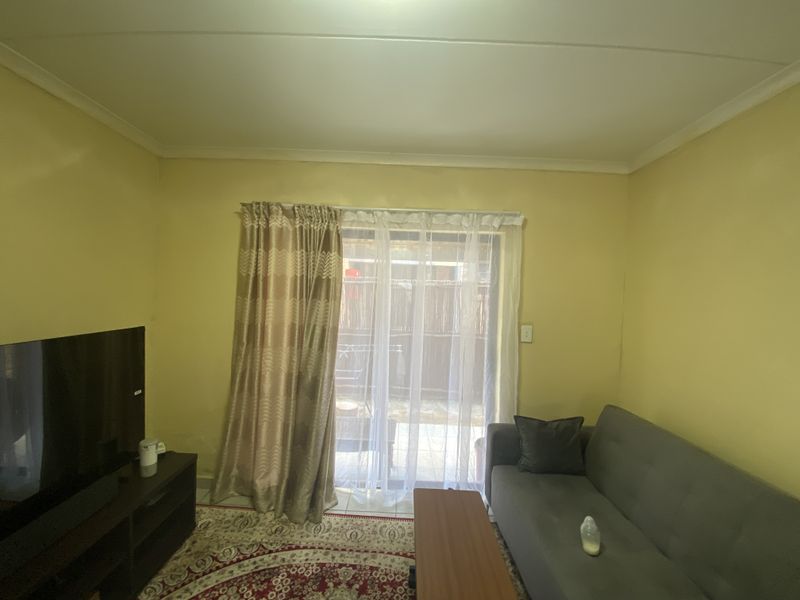 2 Bedroom Apartment in Rynfield Benoni - Photo 2