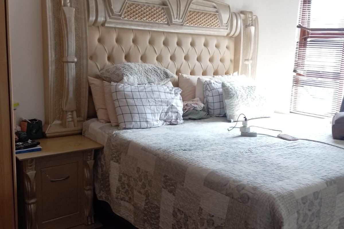 Step into comfort, convenience, and opportunity with this charming 2-bedroom townhouse. - Photo 5