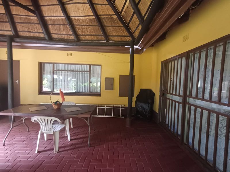 Big Plot For Sale For Extended Family Or For An Investment At Its BEST At An UNBELIEVABLE PRICE - Photo 3