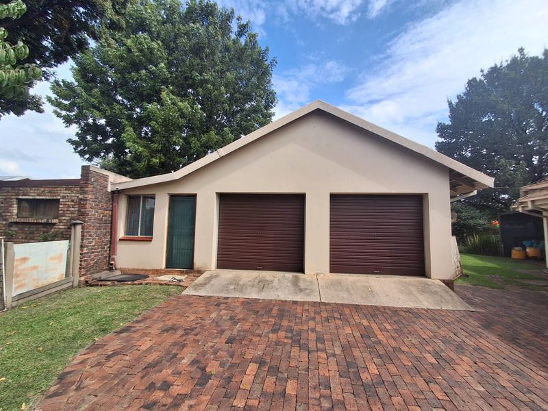 This property offers the best of both worlds. - Photo 6