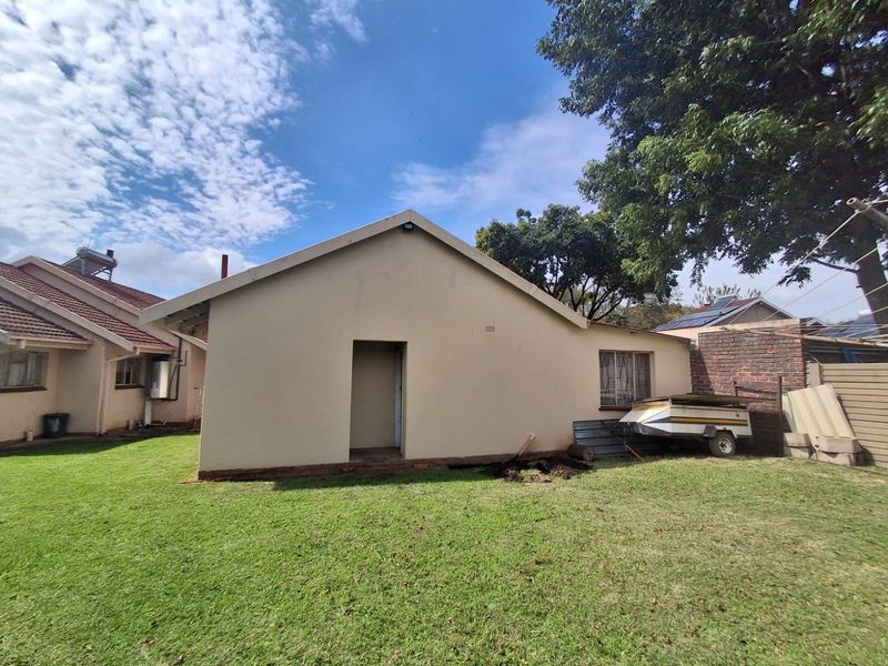 This property offers the best of both worlds. - Photo 3