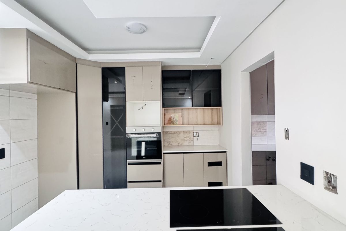 A Rare Gem in Aerorand – Brand-New 4 Bedroom Luxury Home - Photo 4