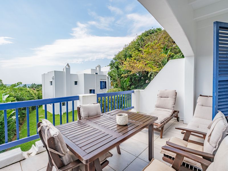 Prime Kamari Townhouse – Sea Views & Poolside Living - Photo 3