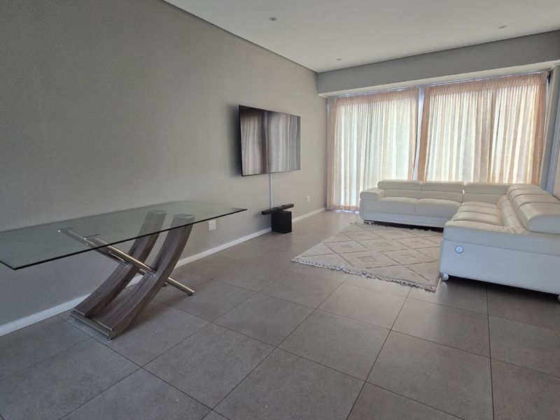 Modern 3-Bedroom Freestanding Townhouse in Secure Palm Lakes Estate - Photo 8