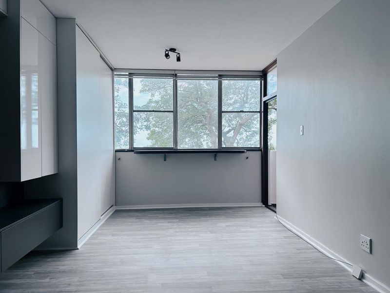 Kensington Building Apartment – Morningside - Photo 8