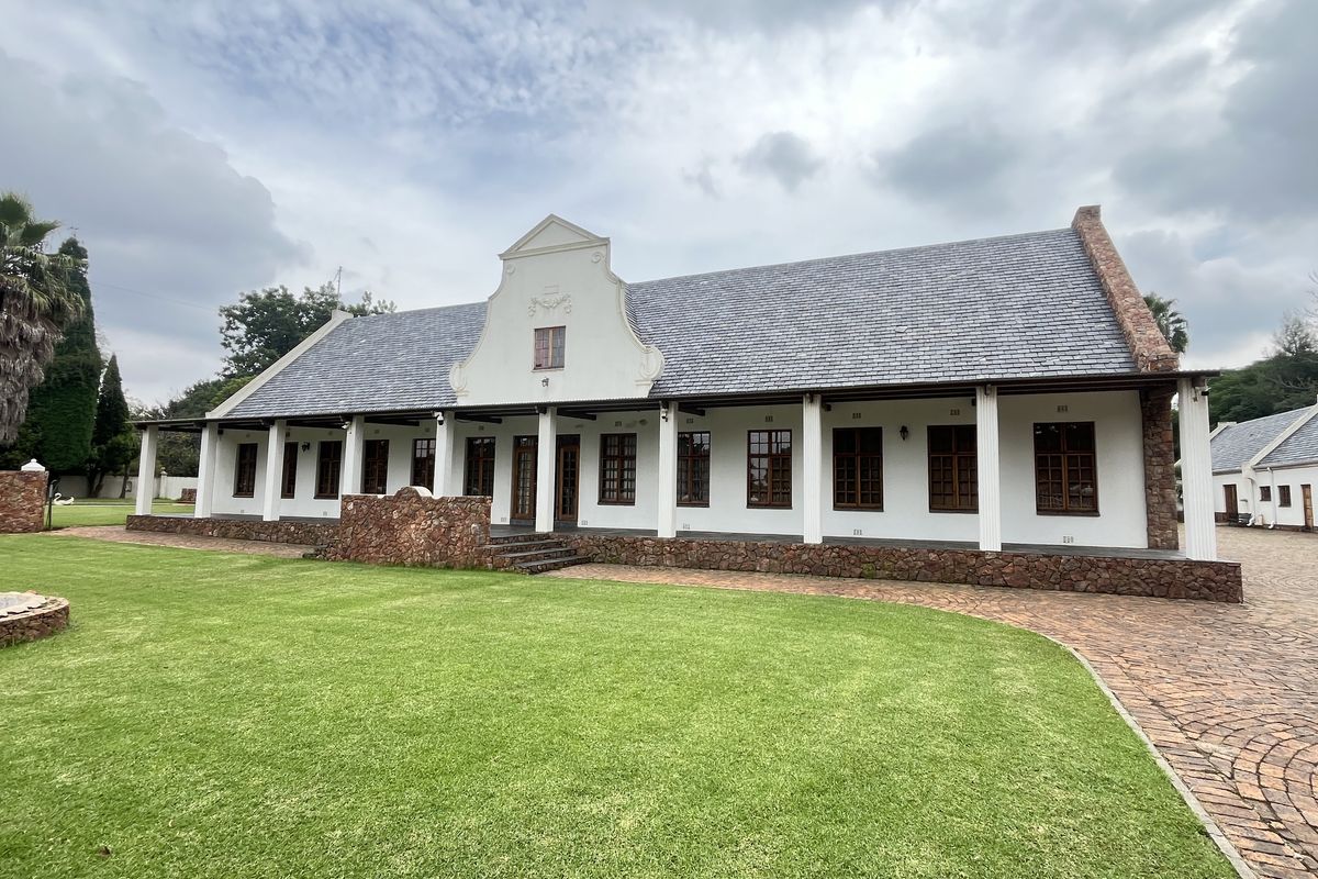 Smallholding For Sale In Benoni - Photo 2