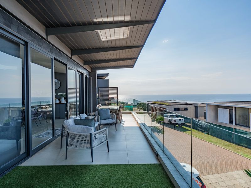 Frontline Coastal Luxury in Prestigious Gold Coast Estate - Photo 6