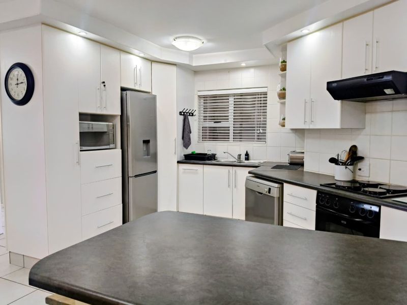 Apartment on the canal - Marina Martinique - Photo 9