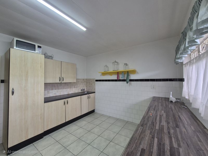 Quiet & Secure 2-Bedroom Flat – Perfect for Professionals / Retired Couple - Photo 3