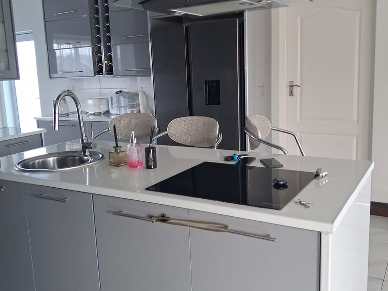 MODERN FAMILY HOME FOR SALE IN RIVERSPRAY LIFESTYLE ESTATE. - Photo 5