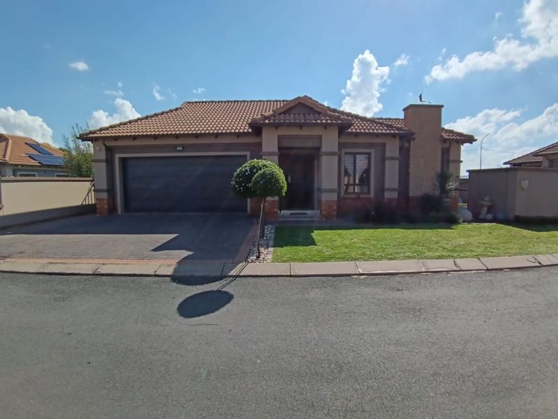 Modern Living Meets Secure Comfort – Your Perfect Sunair Park Home Awaits - Photo 2