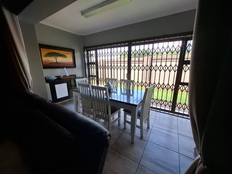 Contemporary Full-Title Home in a Secure Complex – Sunair Park, Brakpan - Photo 7