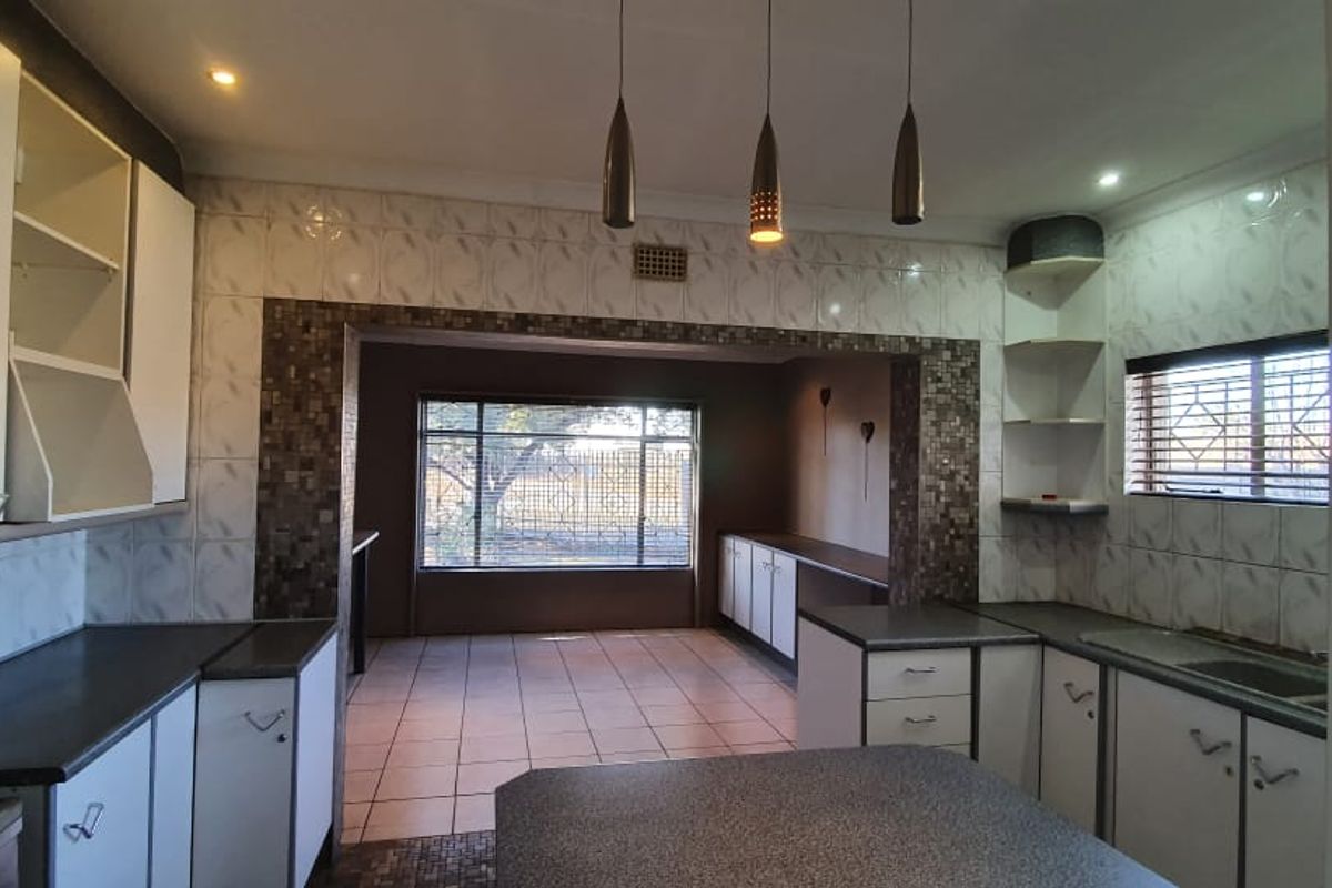 Stunning Family Home for Sale in Arconpark - Photo 3