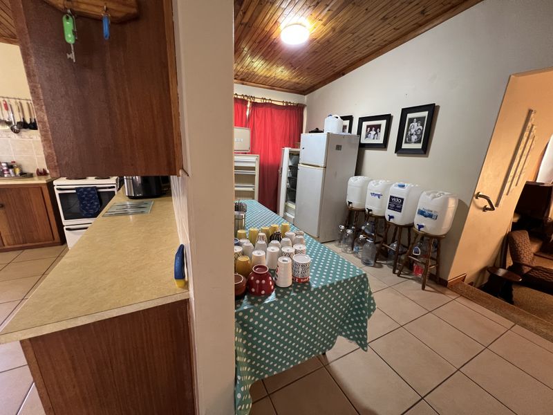 Old School Family Vacation Home in Jeffreys Bay - Photo 7