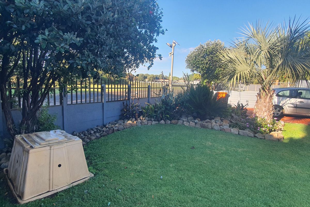 Beautiful home plus 2 flatletts - Photo 2