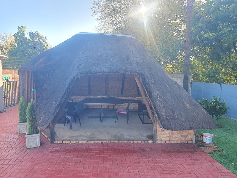 Beautiful home plus 2 flatletts - Photo 4