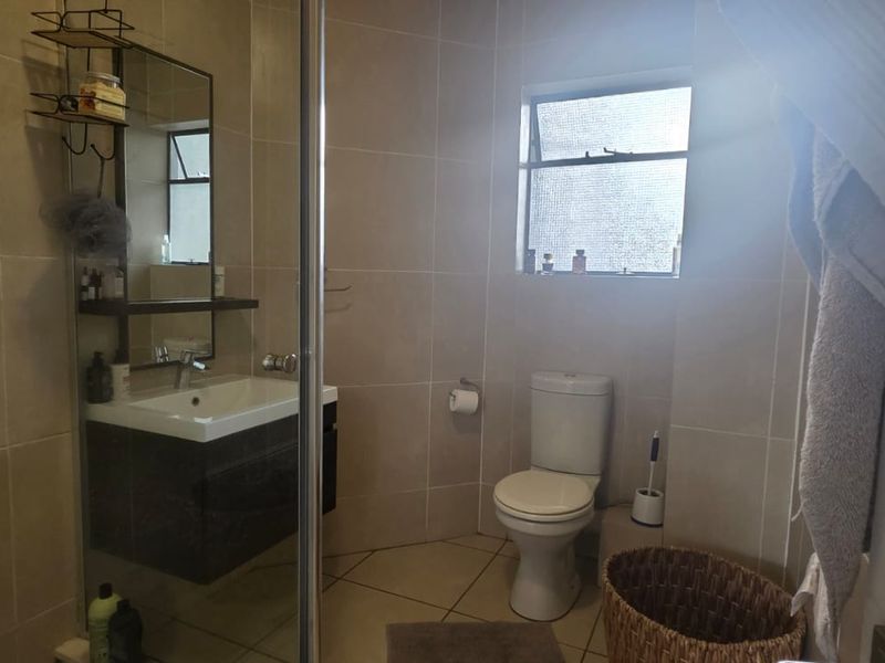 Step into modern, convenient living with this stylish first-floor apartment - Photo 2