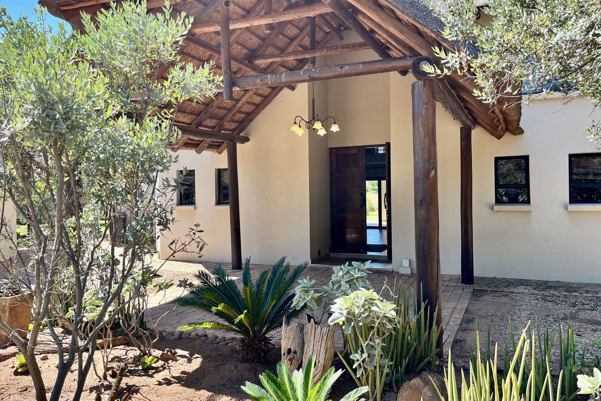 !!! 12.5% Share / 6x Weeks per annum!!! in Property situated on Zebula Golf Estate & Spa. - Photo 4