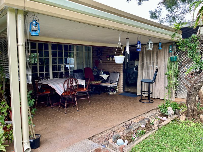 Elegant & Affordable 2x Bedroom Home in Secure Renaissance Retirement Village - Photo 3