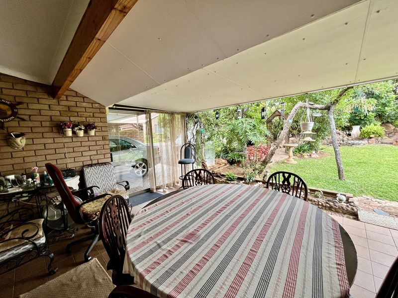 Elegant & Affordable 2x Bedroom Home in Secure Renaissance Retirement Village - Photo 5