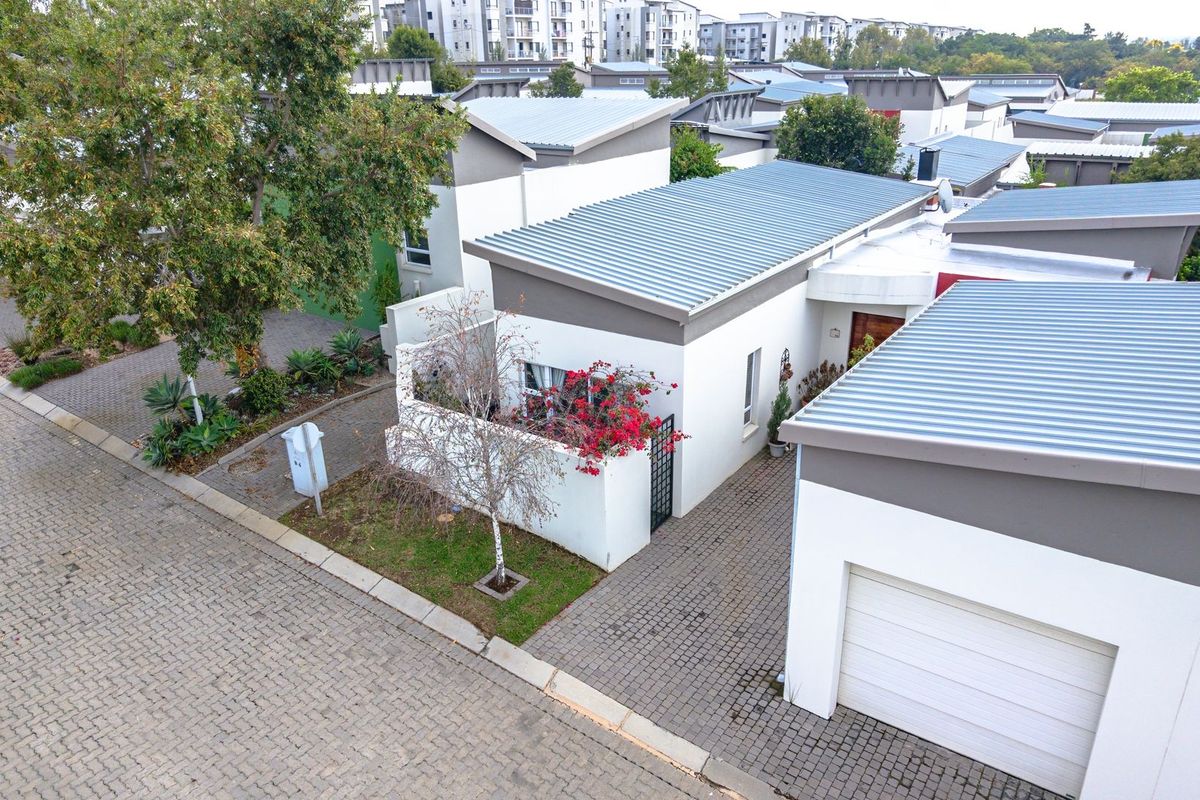 2 Bedroomed home in a beautiful Retirement Lifestyle Estate in Broadacres. - Photo 3
