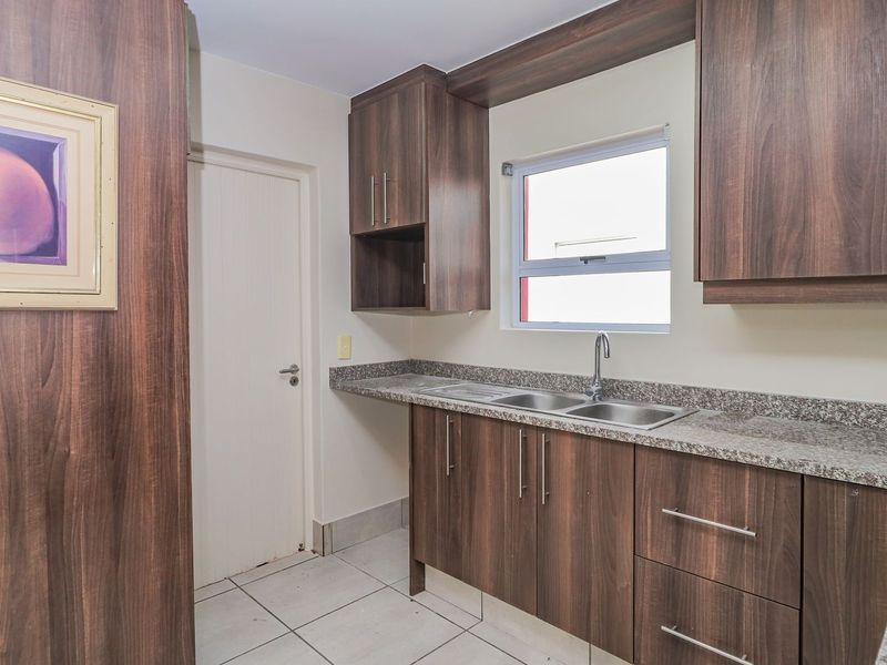 2 Bedroomed home in a beautiful Retirement Lifestyle Estate in Broadacres. - Photo 10