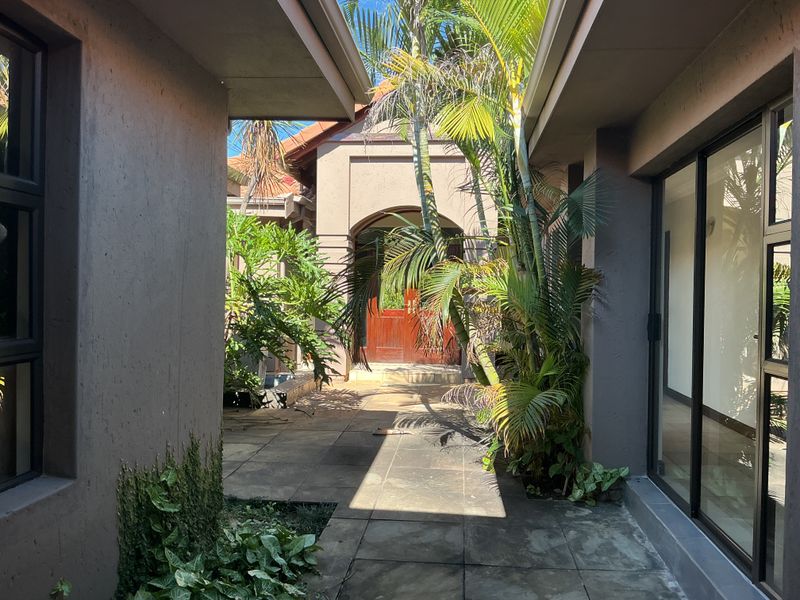 A beautifully renovated home with stunning inland dam views. - Photo 3