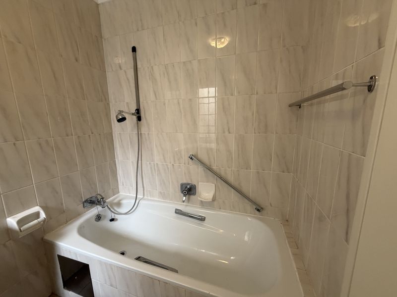 Modern 2-Bedroom Home in Sought-After Over-50s Lifestyle Estate - where life truly begins at 50. - Photo 9