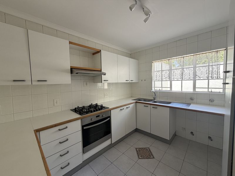 Modern 2-Bedroom Home in Sought-After Over-50s Lifestyle Estate - where life truly begins at 50. - Photo 8