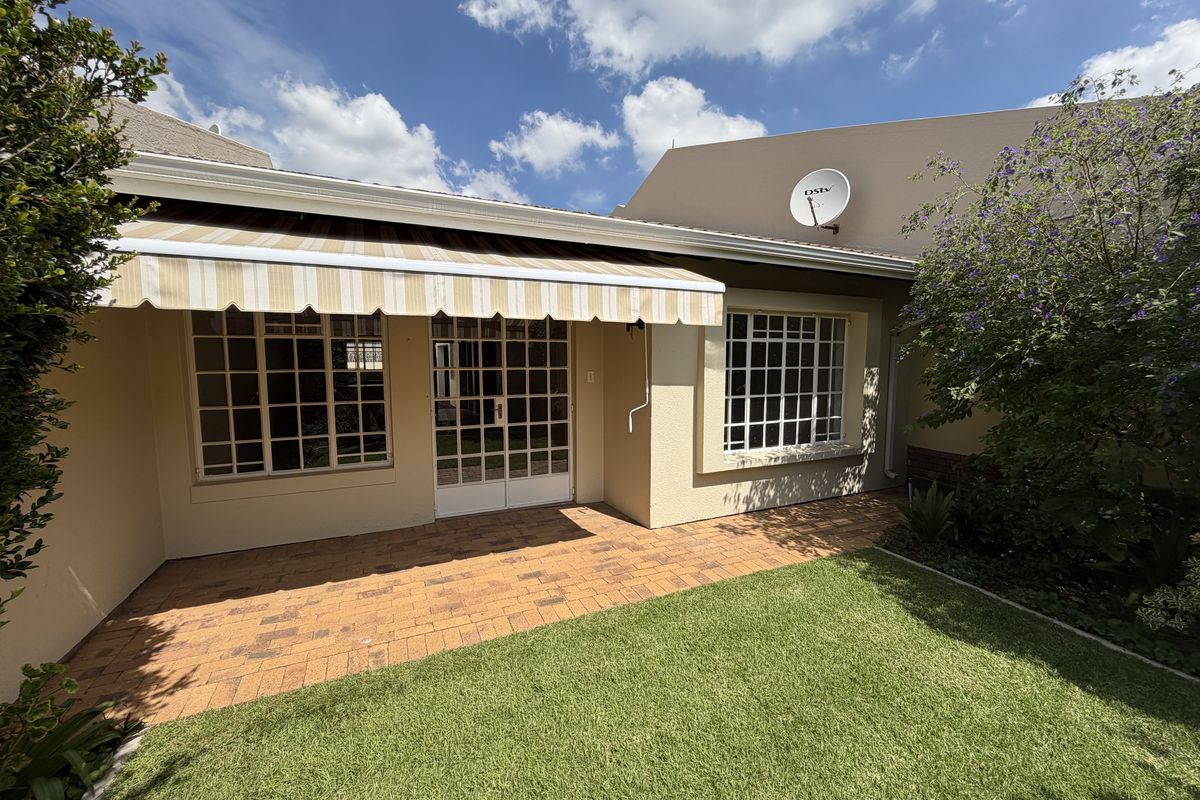Modern 2-Bedroom Home in Sought-After Over-50s Lifestyle Estate - where life truly begins at 50. - Photo 2
