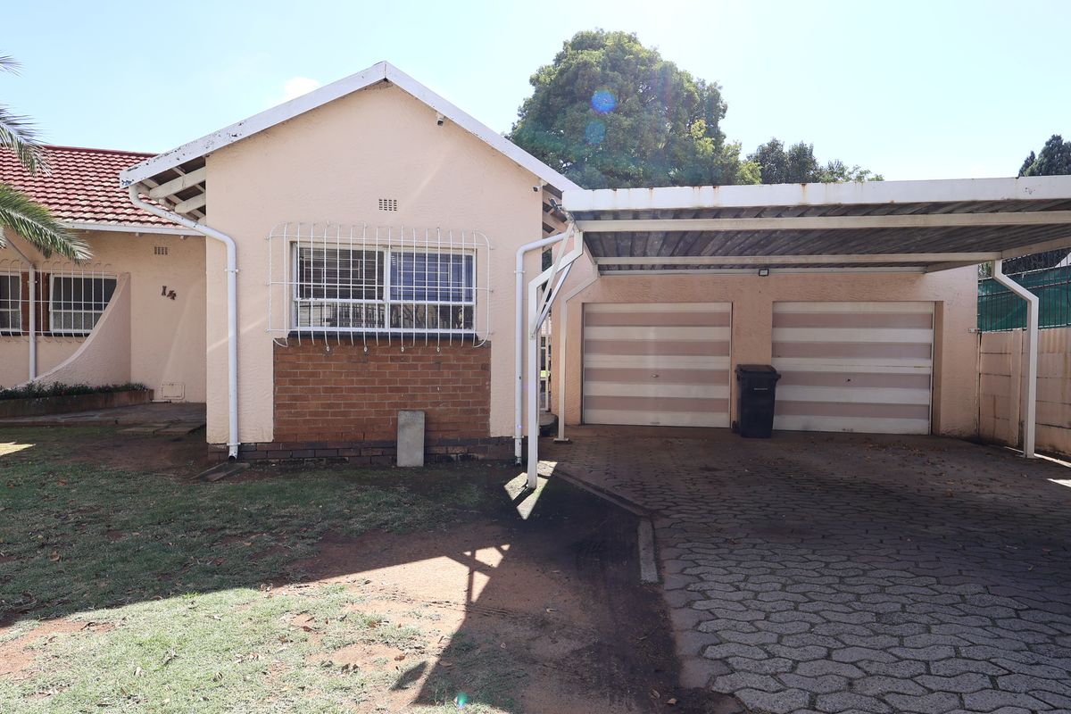 Spacious & Neat Home with a Large Garden and Room to Grow - Photo 2