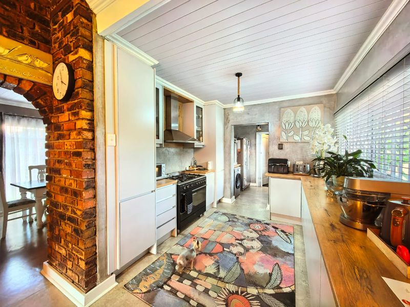 Face Brick Property for Sale: Vaalpark - Photo 3