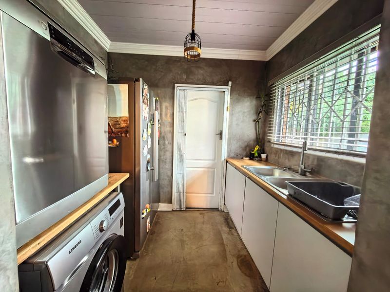 Face Brick Property for Sale: Vaalpark - Photo 9