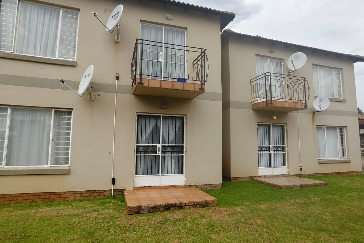 Bargain Ground Floor 2-Bedroom Flat – Neat & Move-In Ready! - Photo 3