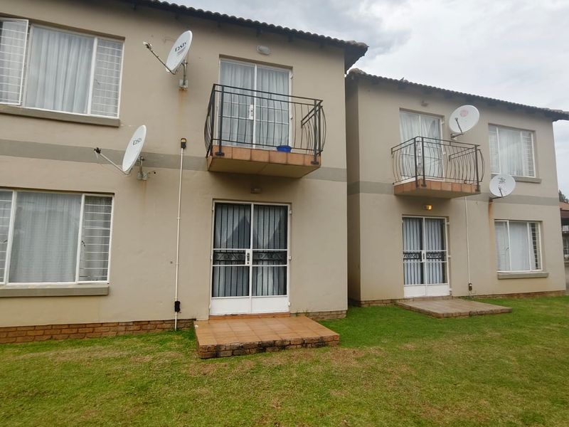 Bargain Ground Floor 2-Bedroom Flat – Neat & Move-In Ready! - Photo 3