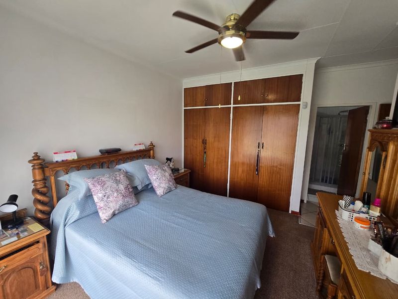 Spacious Face brick Family Home in Prime Meyerton Ext 6. - Photo 6