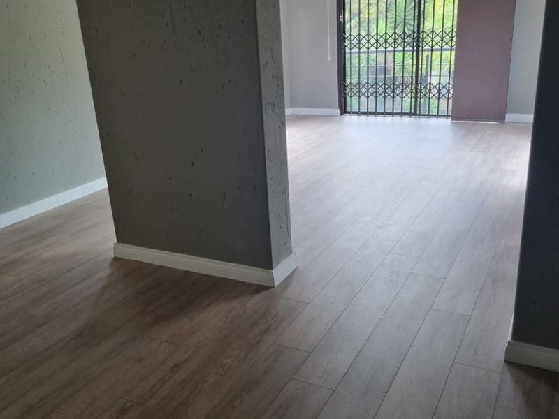 A SPACIOUS Manor on Mount - Photo 7