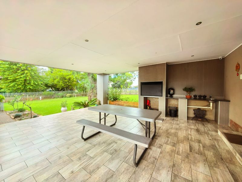 Lovely Family House for Sale in Vaalpark - Photo 4