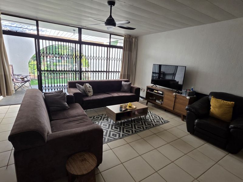 Duplex For Sale In Pretoria - Photo 5