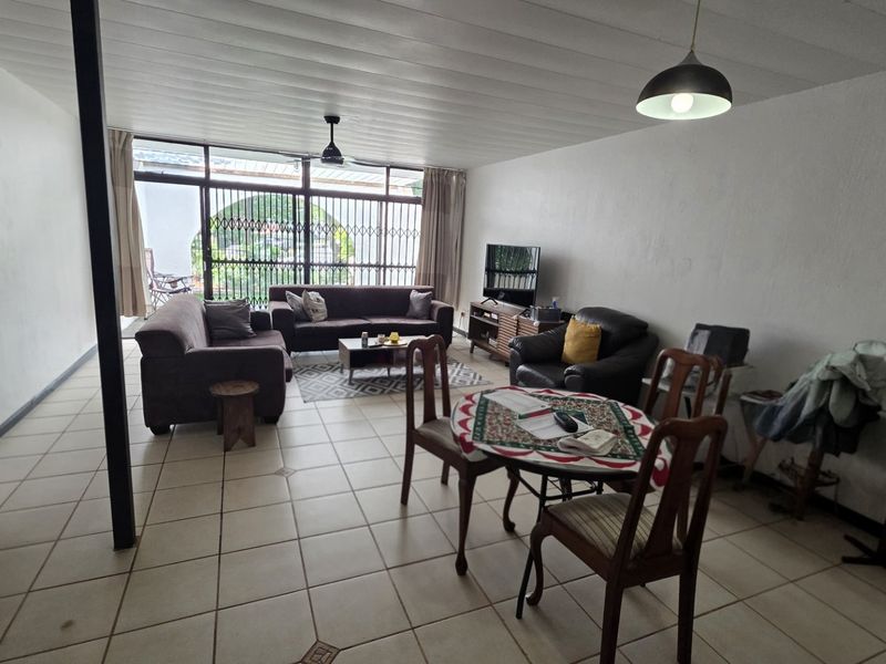 Duplex For Sale In Pretoria - Photo 7
